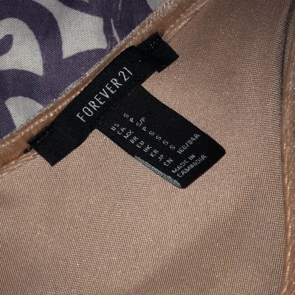 Dress - Picture 3 of 3